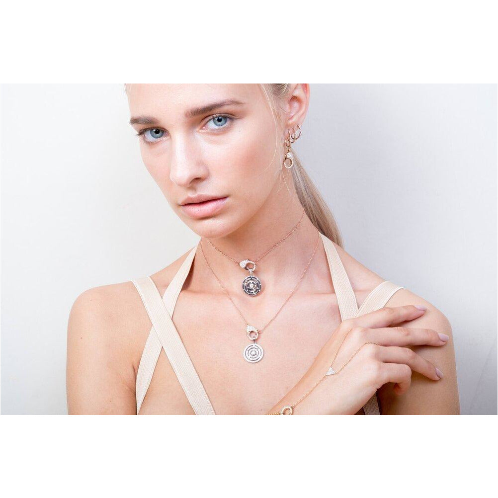 18ct labyrinth diamond pendant