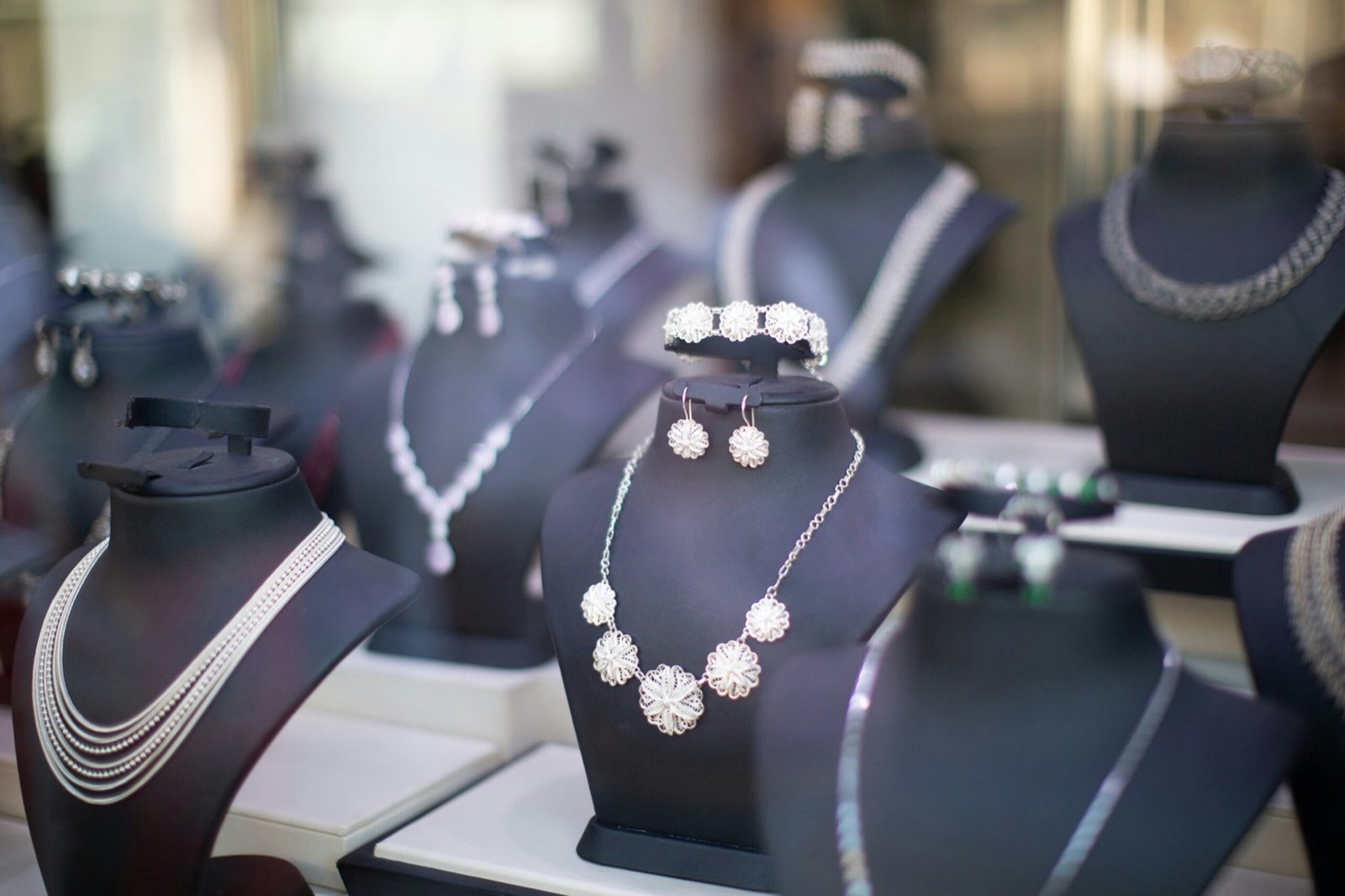 Luxury Jewelry Trends Every Collector Should Know